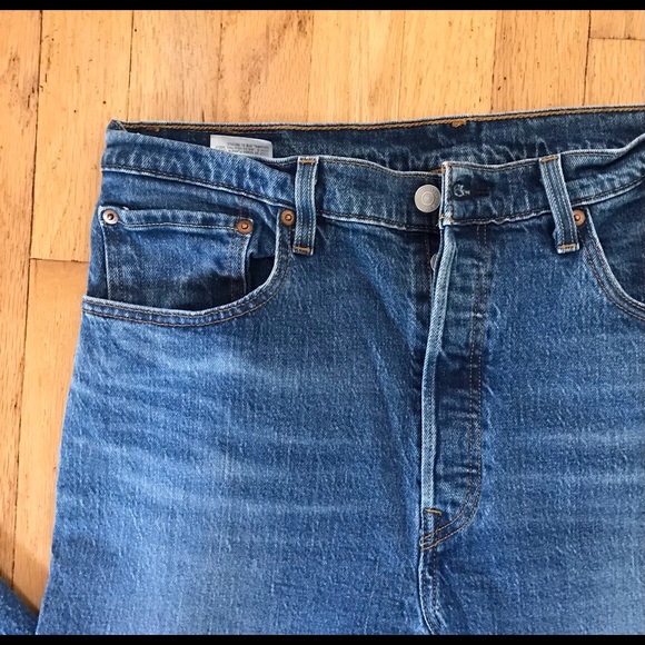 Aritzia LEVIS 501 - straight leg size 32 - Picture 6 of 10